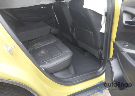 2024 Chevrolet Trax Fwd Activ z USA, uszkodzony, nr VIN KL77LKE21RC000481